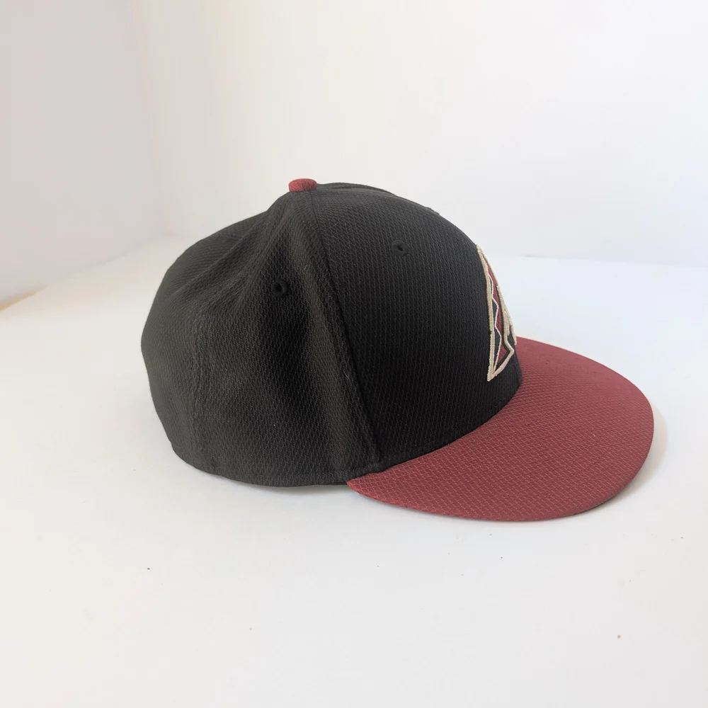 Arizona Diamondbacks New Era Black and Red Baseball Cap 7 5/8